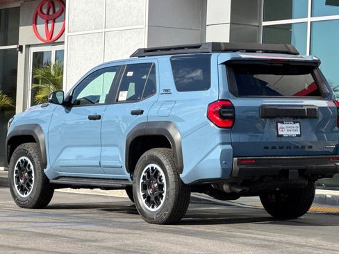 Used 2025 Toyota 4Runner TRD Off-Road image 8