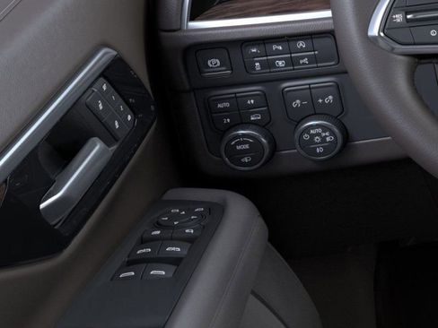 New 2026 Chevrolet Suburban LT w/ Comfort Package image 26