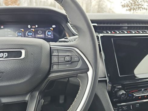 Used 2024 Jeep Grand Cherokee L Laredo w/ Trailer Tow Package image 21