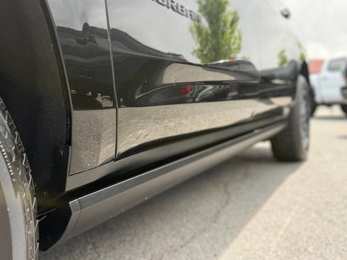 Used 2021 Chevrolet Suburban High Country image 16