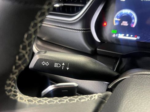 Used 2023 Jeep Grand Cherokee Altitude image 36