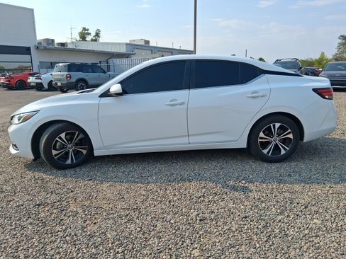Used 2021 Nissan Sentra SV FWD image 2