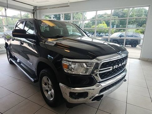 Used 2022 RAM 1500 Big Horn AWD/4WD image 2