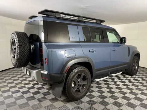 Used 2023 Land Rover Defender 110 S AWD/4WD image 7