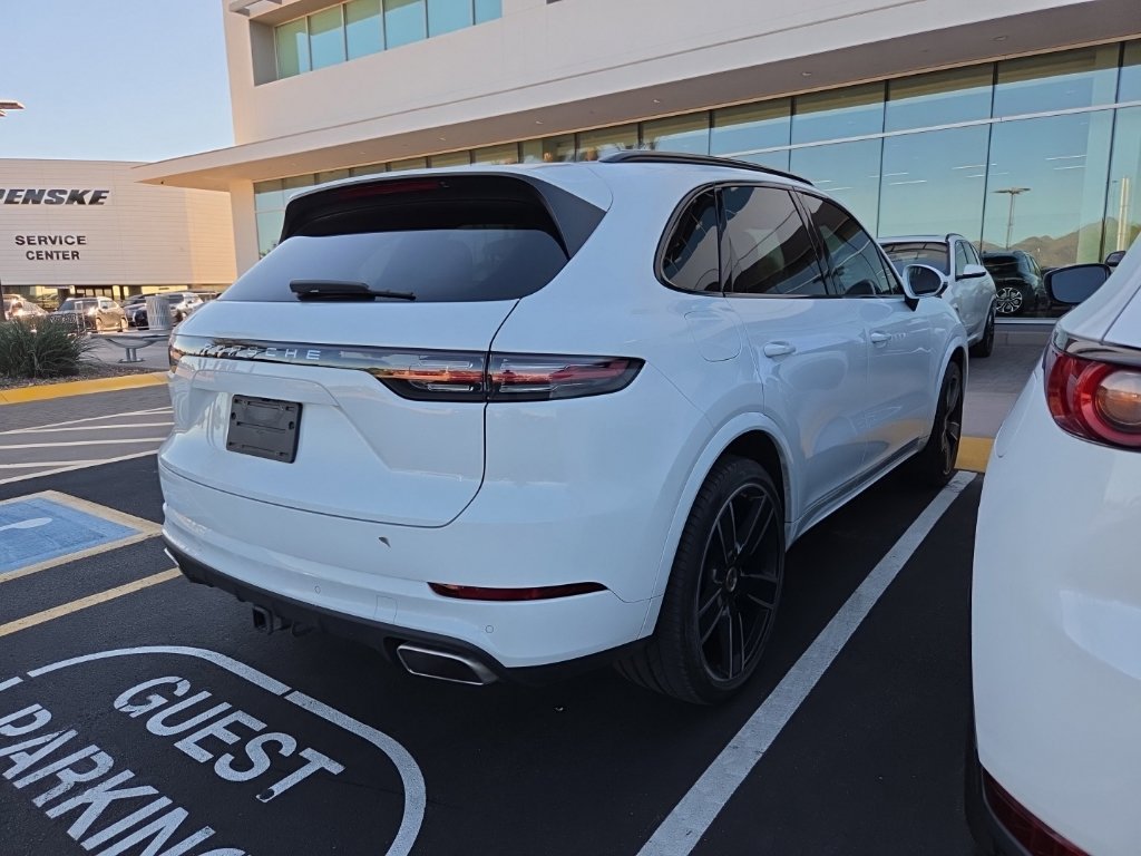 Used 2021 Porsche Cayenne AWD/4WD image 4