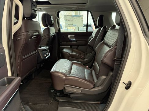 New 2026 Ford Expedition Max Platinum w/ Platinum Ultimate Package image 6