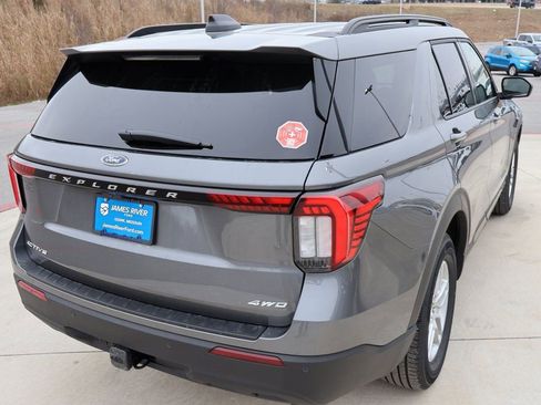 New 2026 Ford Explorer Active AWD/4WD image 5