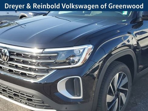 New 2026 Volkswagen Atlas SE image 9