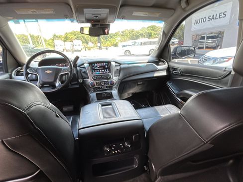 Used 2016 Chevrolet Suburban LT w/ Luxury Package AWD/4WD image 23