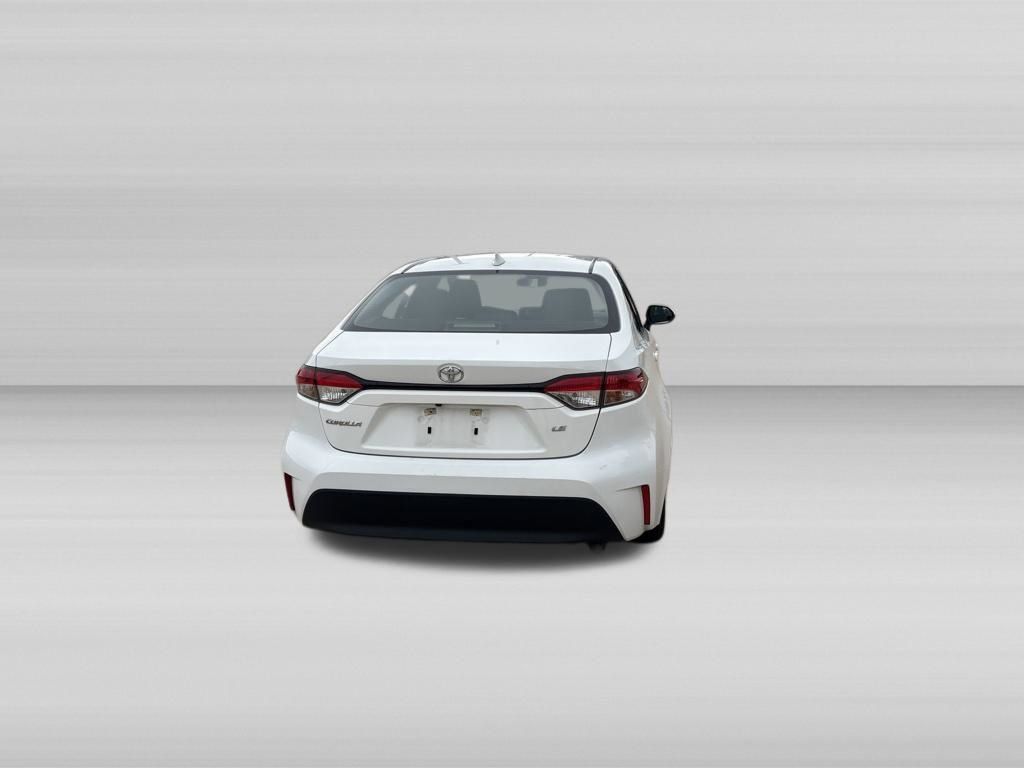 Used 2025 Toyota Corolla LE FWD image 5