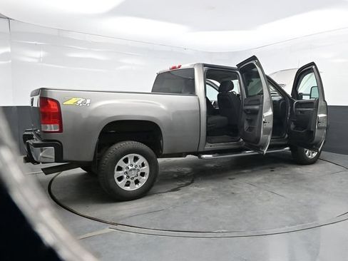 Used 2014 GMC Sierra 2500 SLE w/ SLE Preferred Package AWD/4WD image 46