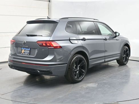 Used 2024 Volkswagen Tiguan SE R-Line AWD/4WD image 23
