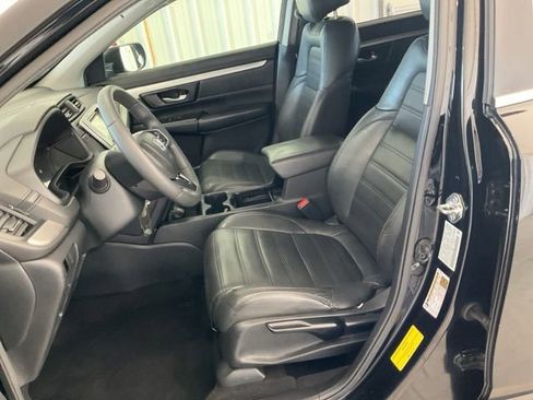 Used 2018 Honda CR-V LX image 3