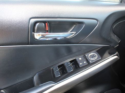 Used 2014 Lexus IS 250 image 10