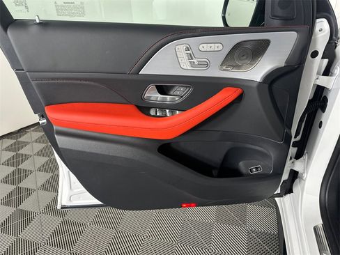 Certified 2025 Mercedes-Benz GLE 63 AMG S image 10