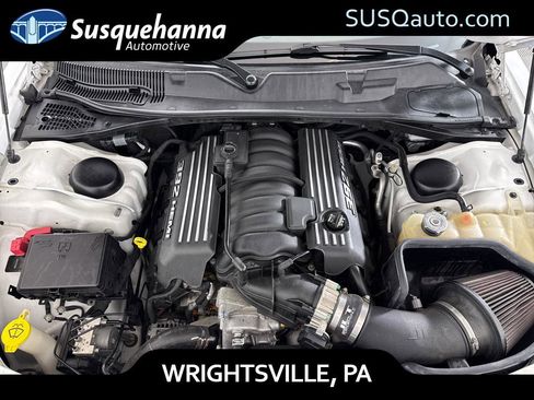 Used 2016 Dodge Challenger SRT w/ Technology Group image 3