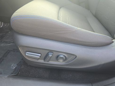 Used 2022 Toyota RAV4 SE w/ Convenience Package AWD/4WD image 30