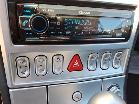 Used 2008 Chrysler Crossfire Limited image 12