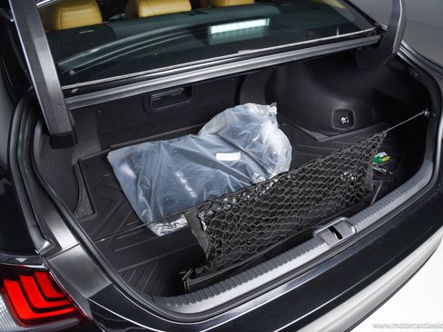 Used 2024 Lexus ES 300h w/ Premium Package image 26