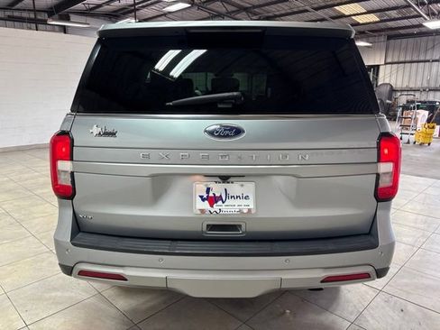 Used 2024 Ford Expedition XLT RWD image 8
