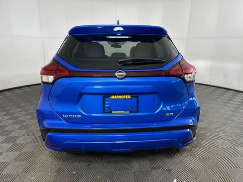 Used 2022 Nissan Kicks SR w/ Premium Package image 4