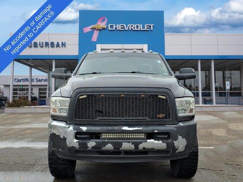 Used 2018 RAM 3500 Tradesman w/ Chrome Appearance Group image 2