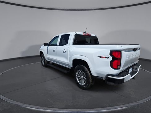 New 2026 Chevrolet Colorado LT w/ LT Convenience Package AWD/4WD image 11