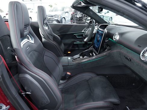 New 2025 Mercedes-Benz SL 63 AMG 4MATIC image 13