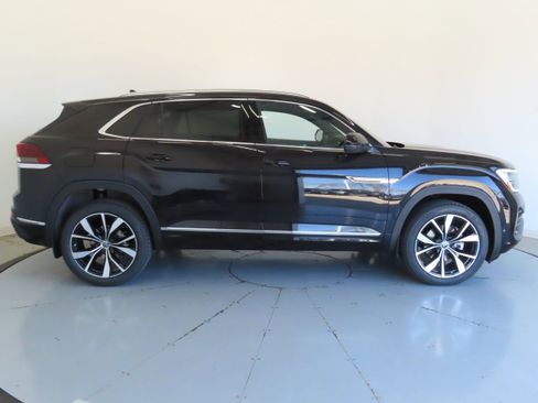 New 2026 Volkswagen Atlas Cross Sport SEL Premium R-Line AWD/4WD image 2