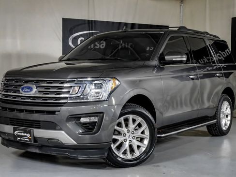 Used 2021 Ford Expedition XLT RWD image 4