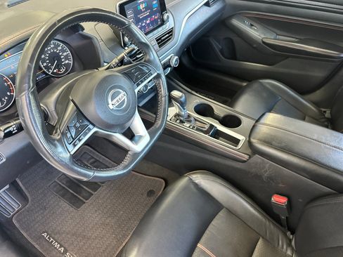 Used 2022 Nissan Altima 2.5 SR image 10