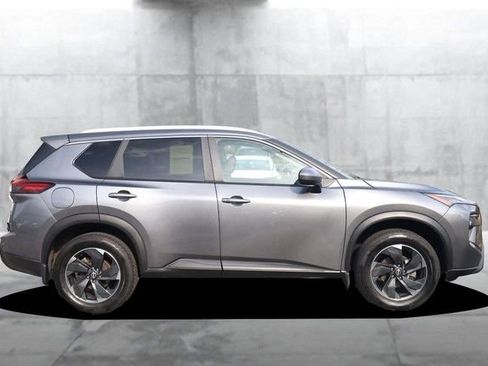 Certified 2024 Nissan Rogue SV w/ SV Premium Package AWD/4WD image 5