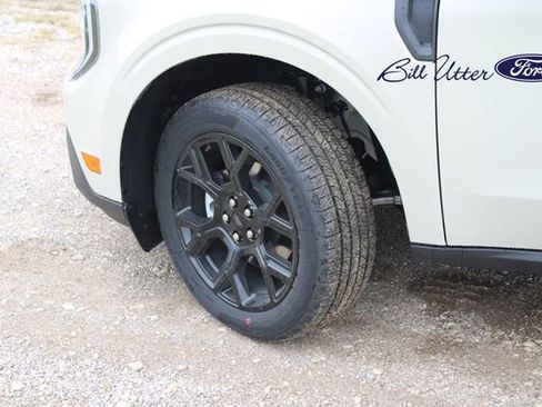 New 2025 Ford Maverick Lariat w/ Black Appearance Package image 5