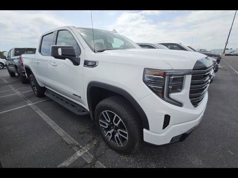 Used 2026 GMC Sierra 1500 AT4 w/ AT4 Premium Package AWD/4WD image 3