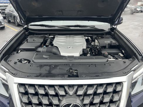 Used 2023 Lexus GX 460 Premium w/ Premium Package image 28