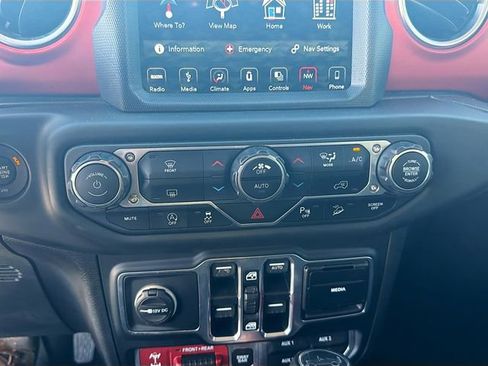 Used 2018 Jeep Wrangler Unlimited Rubicon image 31