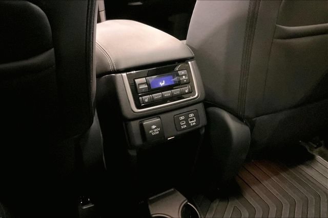 Used 2025 Subaru Ascent Touring AWD/4WD image 35