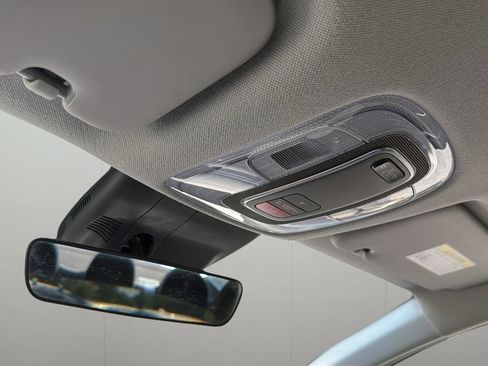 Certified 2024 Hyundai Elantra SEL FWD image 35