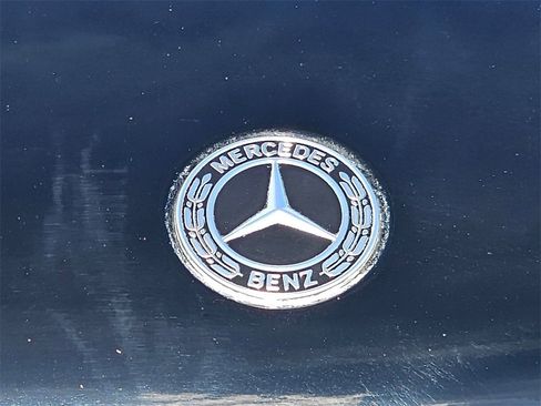 Used 2021 Mercedes-Benz GLE 350 w/ AMG Line Exterior image 10