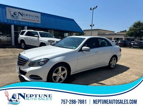 Used 2016 Mercedes-Benz E 350 4MATIC Sedan w/ Premium Package image 1