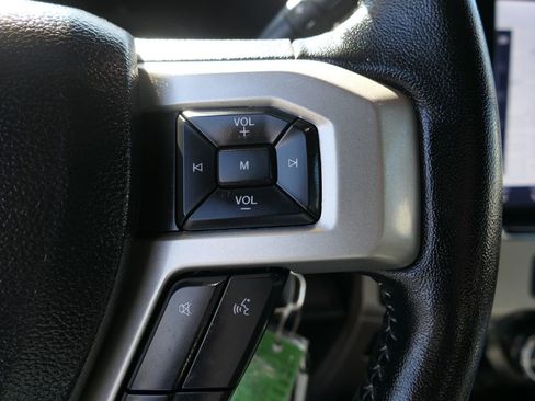 Used 2022 Ford F250 Lariat w/ Lariat Value Package AWD/4WD image 15
