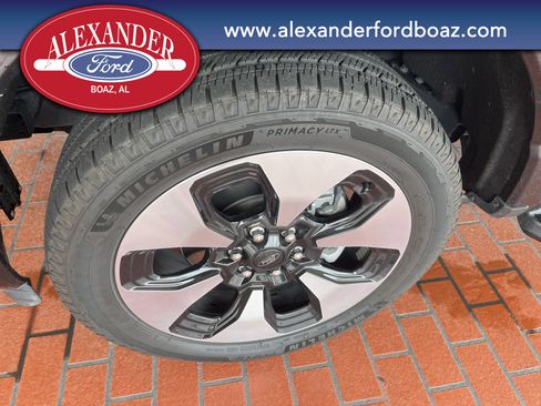 Used 2025 Ford F150 Lightning Platinum AWD/4WD image 10