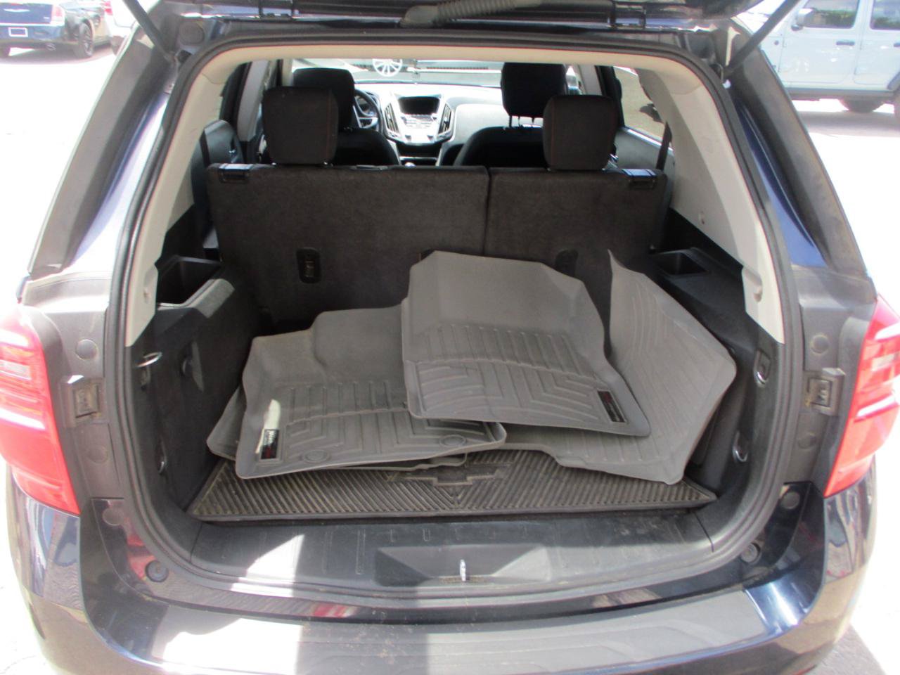 Used 2017 Chevrolet Equinox LT w/ Convenience Package FWD image 6