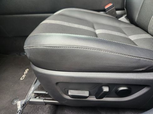 Used 2025 MAZDA CX-50 AWD 2.5 S w/ Preferred Package image 15