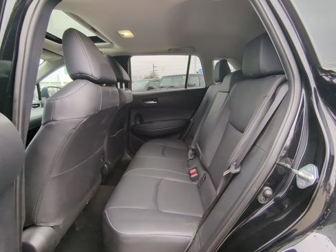 Used 2023 Toyota Corolla Cross XLE w/ Convenience Package image 10