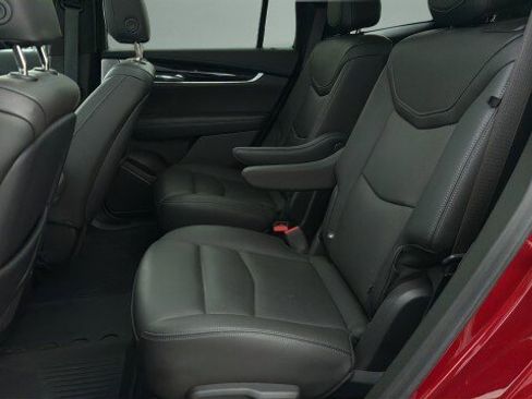 Used 2024 Cadillac XT6 Premium Luxury w/ Technology Package image 21