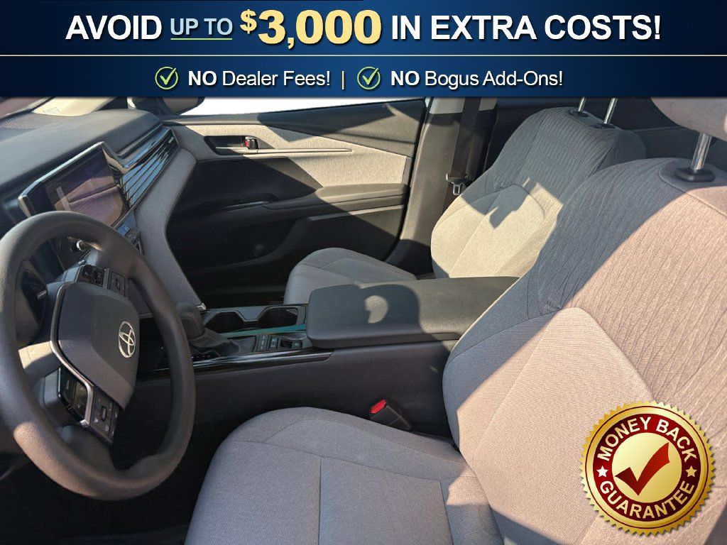 Used 2025 Toyota Camry LE w/ Convenience Package FWD image 14