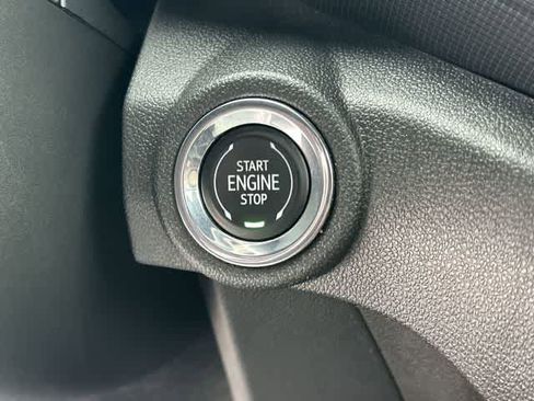 Used 2023 Chevrolet TrailBlazer RS w/ Convenience Package AWD/4WD image 10