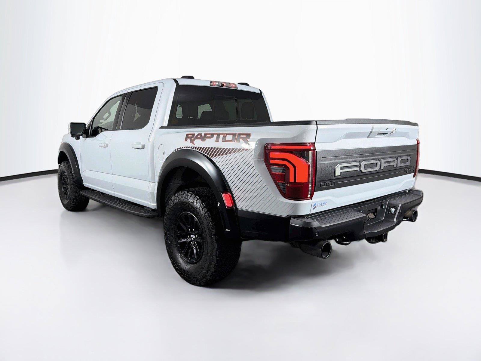Used 2025 Ford F150 Raptor AWD/4WD image 9