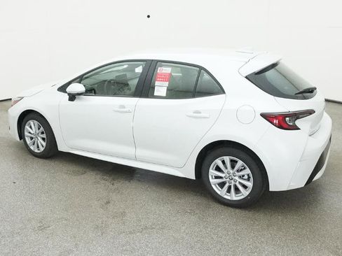 New 2025 Toyota Corolla SE image 11